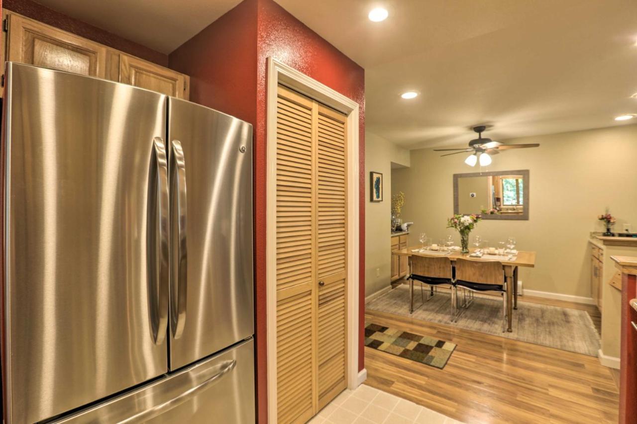 Corner-Unit Condo With Grill Walk To Lake Tahoe! إنكلين فيلادج المظهر الخارجي الصورة